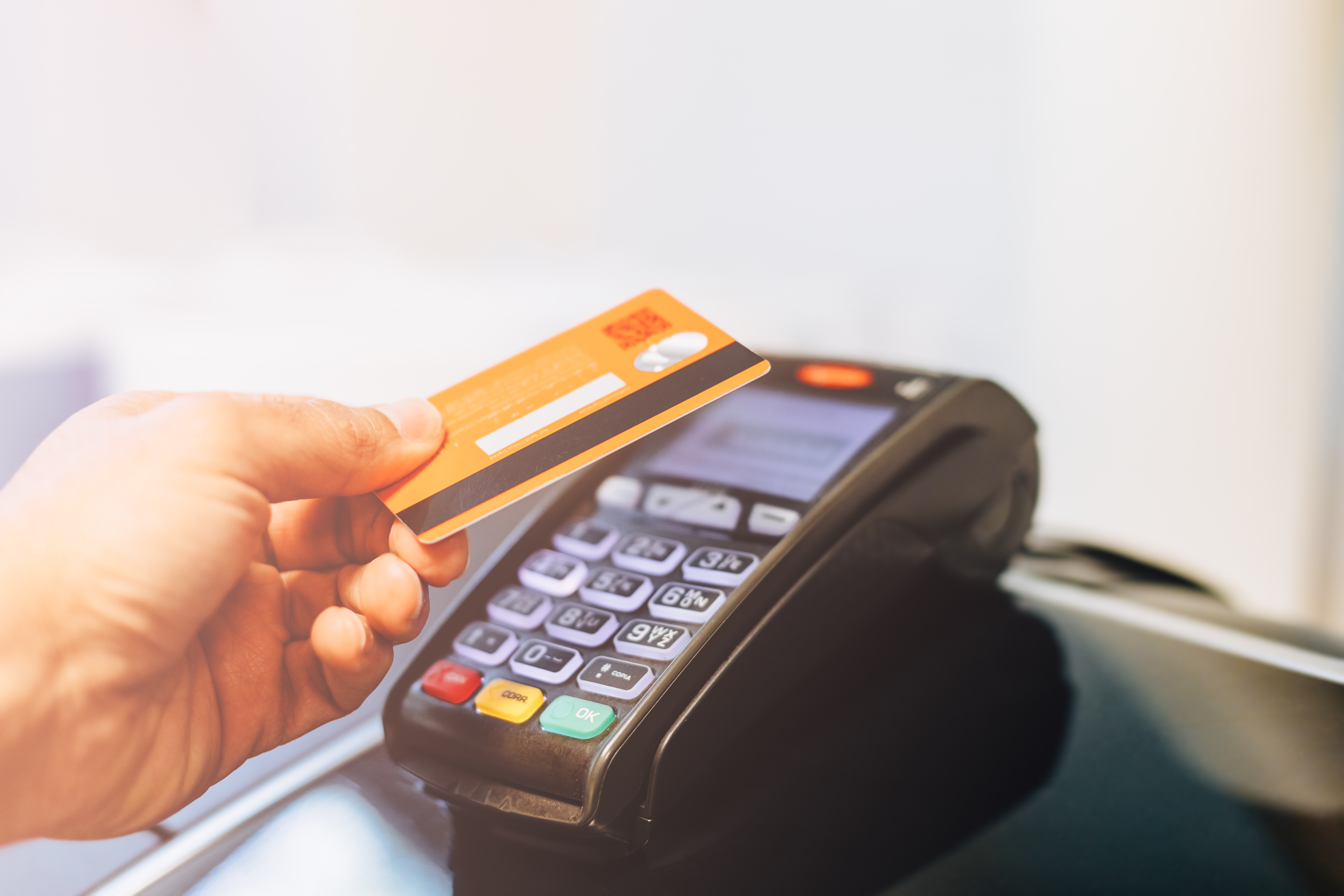¿Qué pasa cuando compras con tarjeta?
