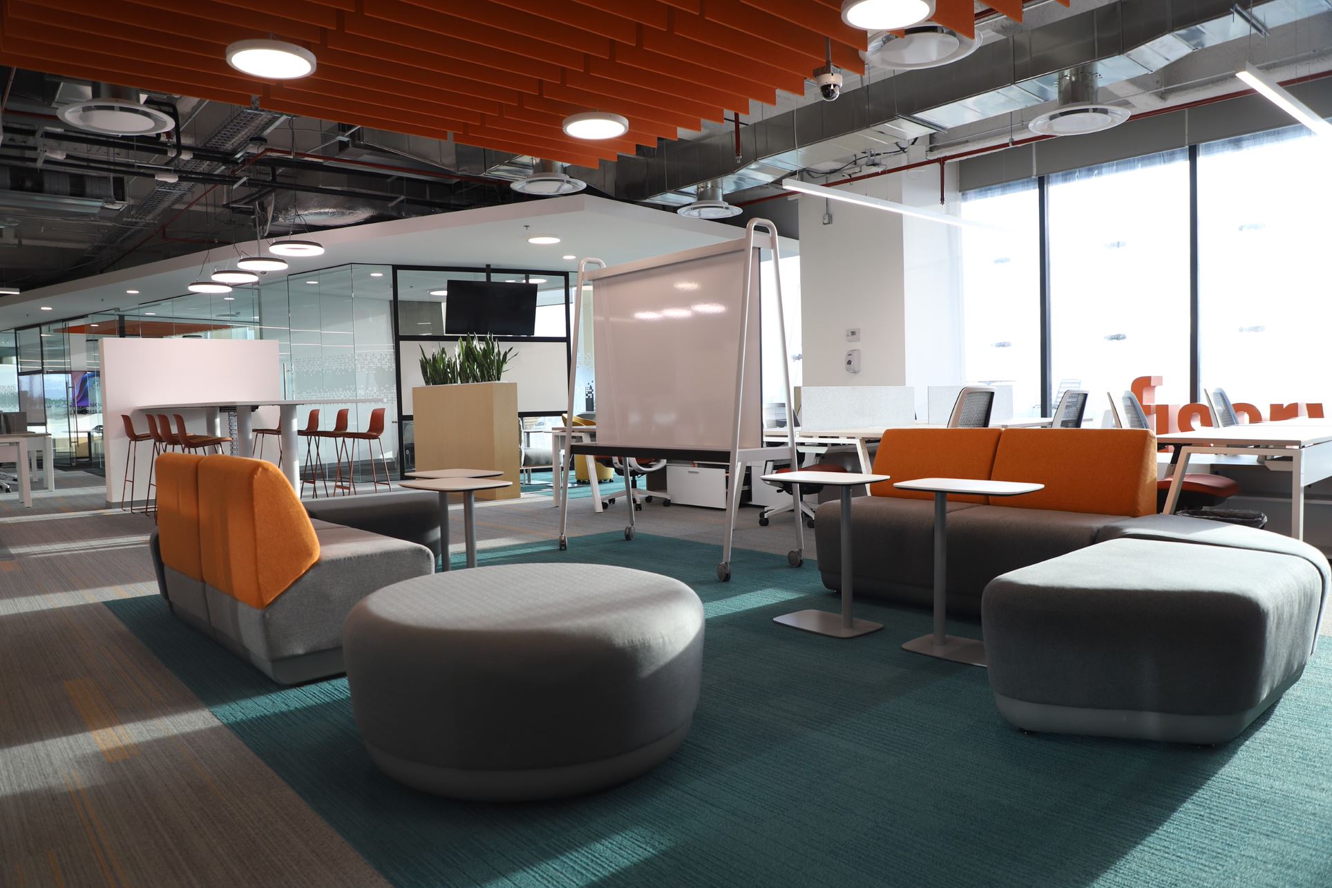 Fiserv crea un centro de innovación con la apertura de una nueva oficina y un laboratorio de innovación en México